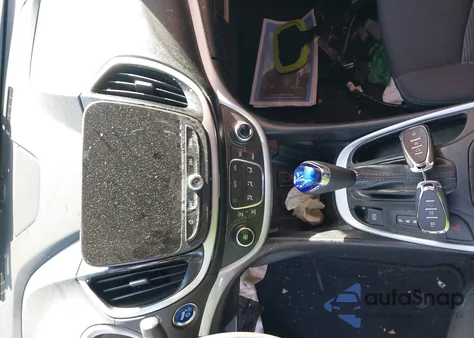 2019 Chevrolet Volt Lt z USA, uszkodzony, nr VIN 1G1RC6S54KU119801